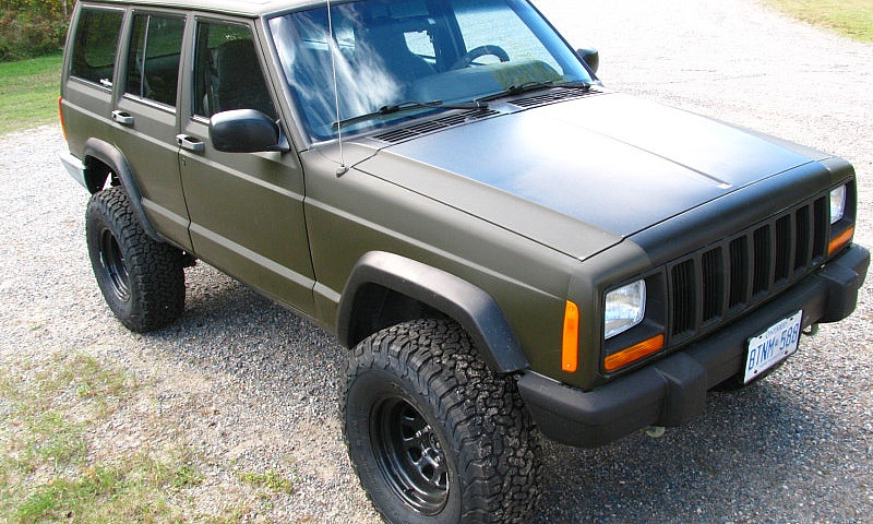 2000 Jeep Cherokee...