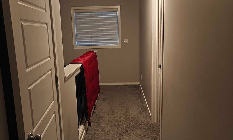  Spacious 2-Bedroom ...