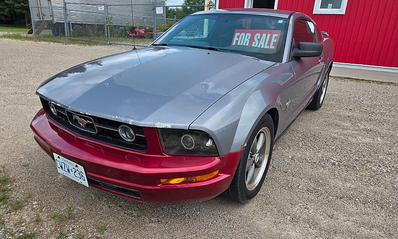 2006 Mustang Coupe...