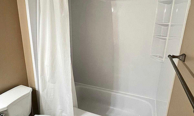 2 Bedroom Condo: Ken...
