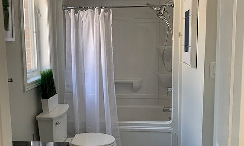 Off Market/ End Unit...