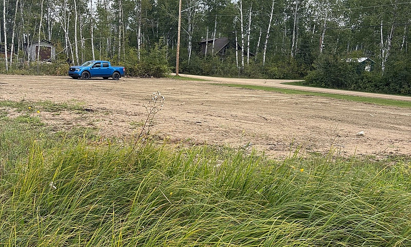 Large Lake Lot At De...