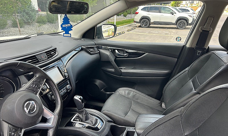 2017 Nissan Qashqai ...