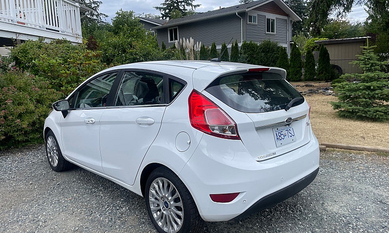 2014 Ford Fiesta Tit...