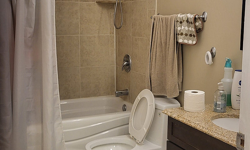 2 Bedroom Basement S...