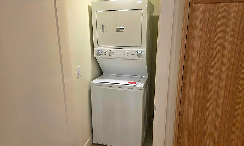 Renfrew -Brand New, ...