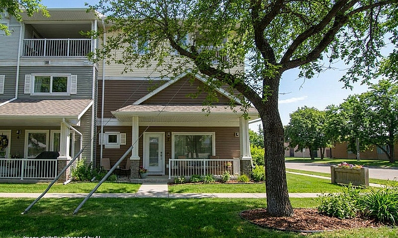 3 Bedroom Plus 2.5Ba...