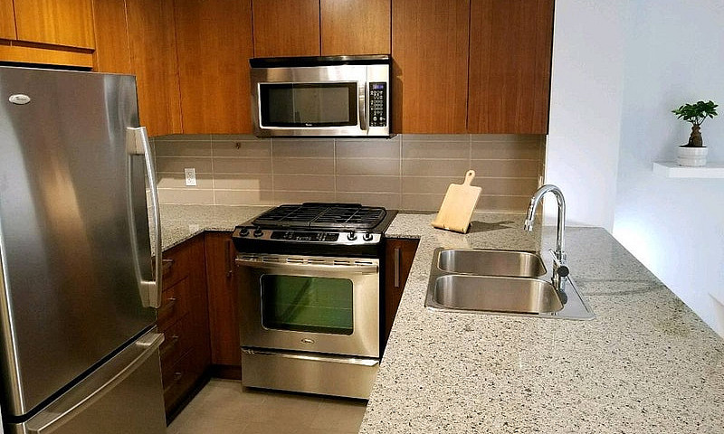 Furnished 1-Bed + Pa...