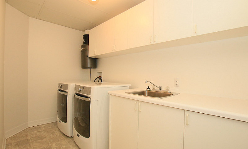 Executive Condo...