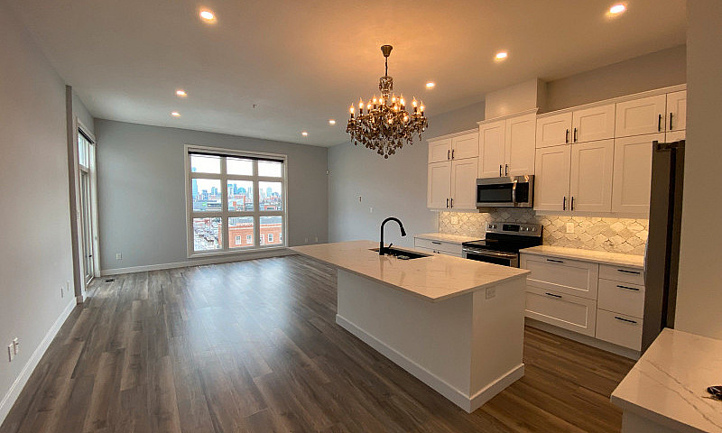  Stunning Two Bedroo...