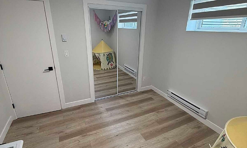 2 Bedroom Basement F...