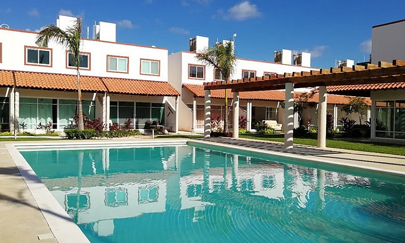 2 Bedroom Condo For ...