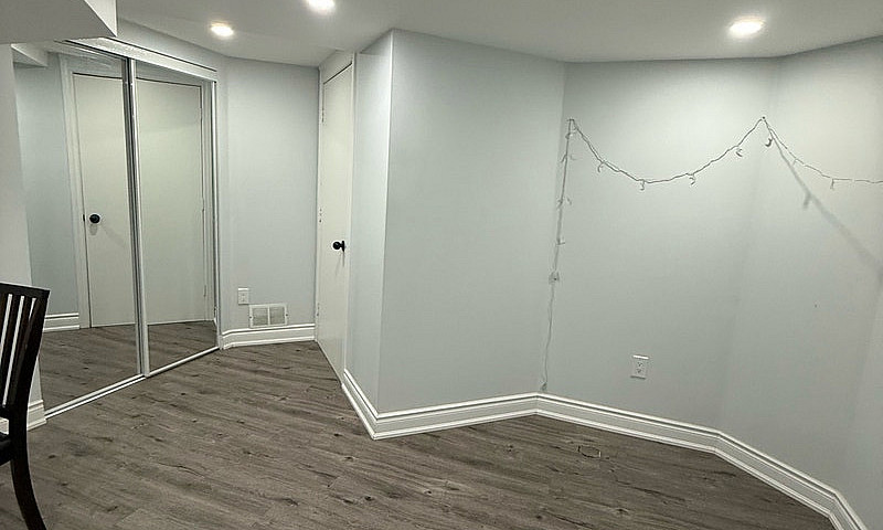 Room For Rent...