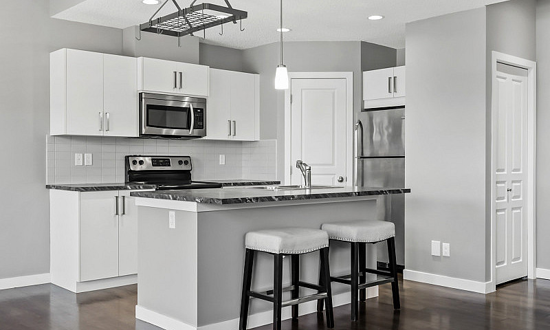 Bright Corner-Unit T...