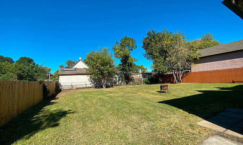 For Rent | Large 3 /...