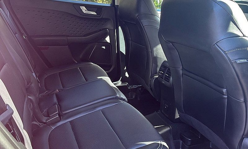 Wow! 2020 Escape Awd...