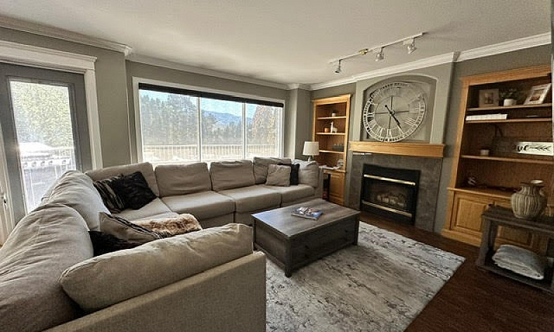 5 Bedrooms, 4 Bathro...
