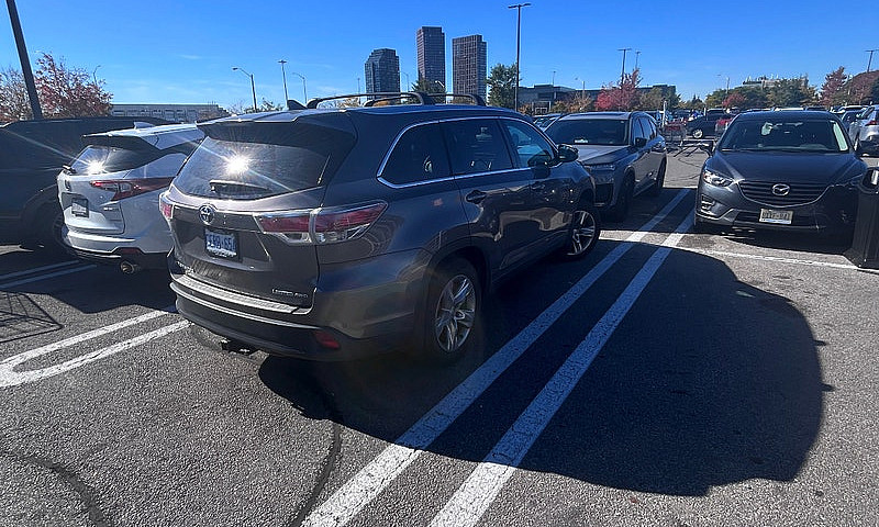Toyota Highlander Li...