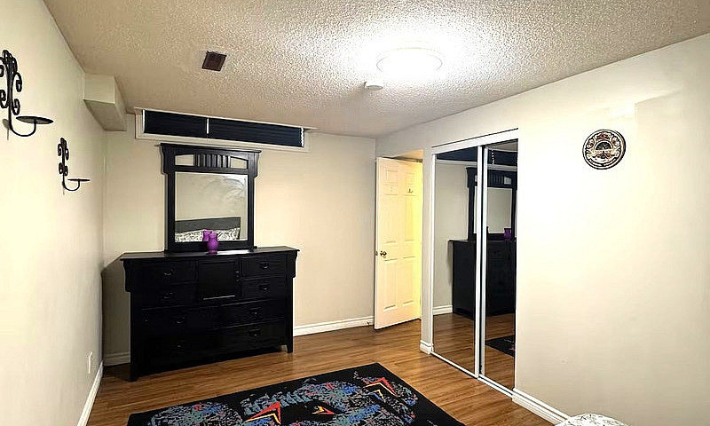 2 Bed 2 Bath Furnish...