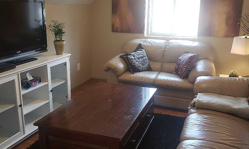 One Bedroom Suite Av...