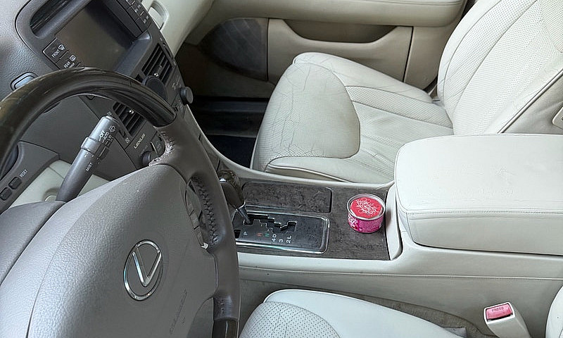 2002 Lexus Ls430...