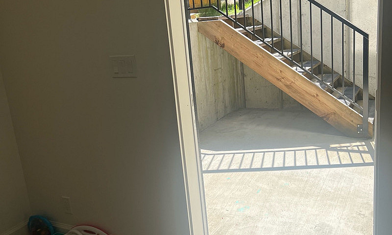 1 Bedroom, 1 Bathroo...