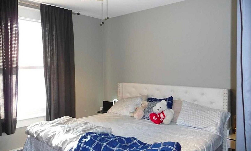 1 Bedroomed, 1 Full ...