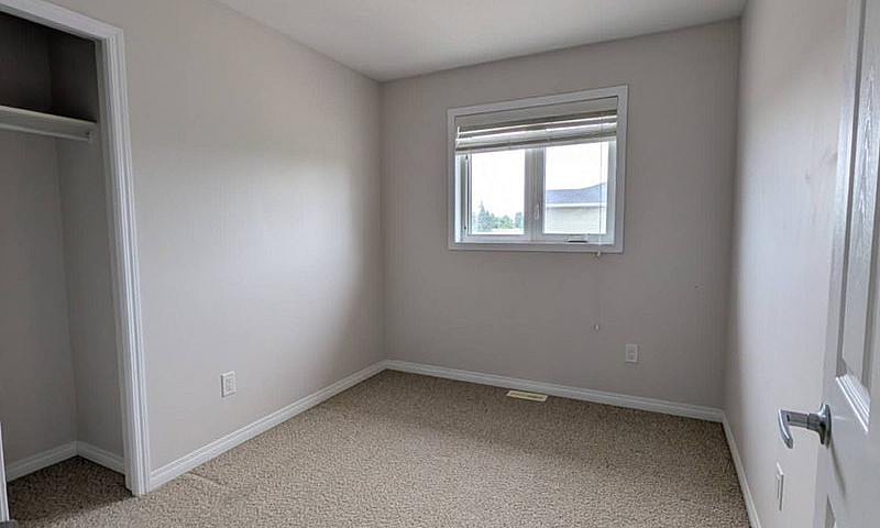 3-Bdrm 2-Storey Apt ...
