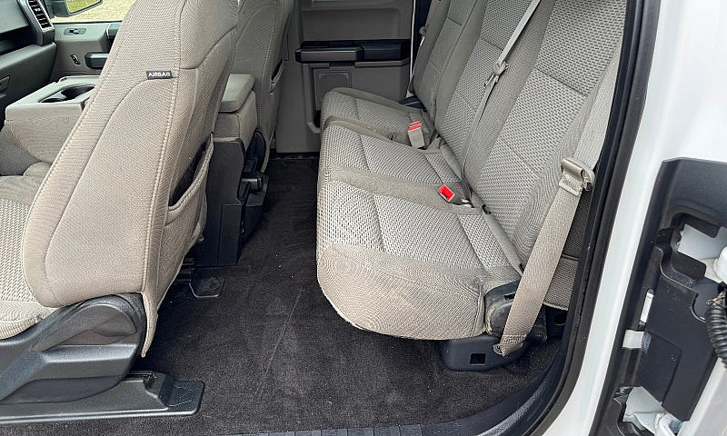2018 Ford F150 Xlt...
