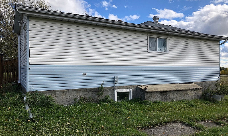 Acreage Home To Be M...