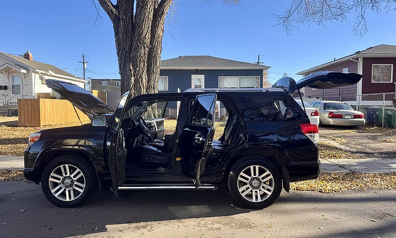 2011 Toyota 4Runner...