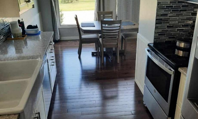 Room For Rent In Ste...