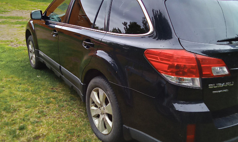 2011 Subaru Outback ...
