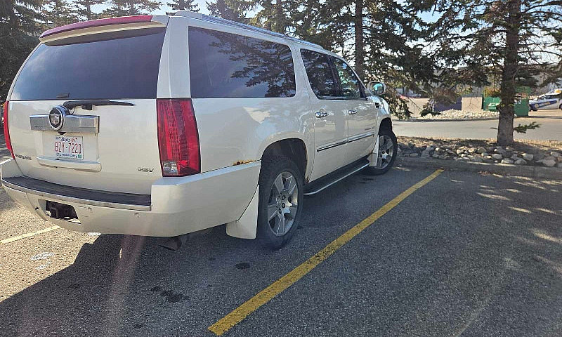 Escalade Esv...