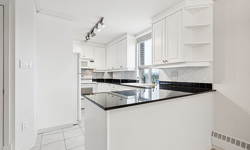 2 Bed, 2 Bath Condo ...
