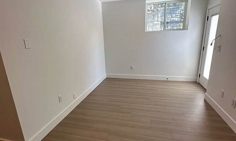 Modern 2 Bedroom Bas...