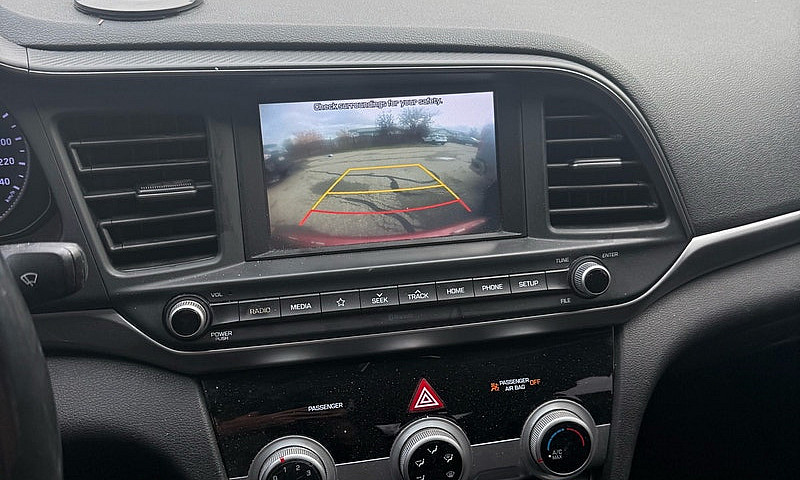 2017 Hyundai Elantra...