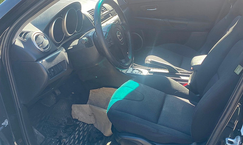 Mazda 3 2007...