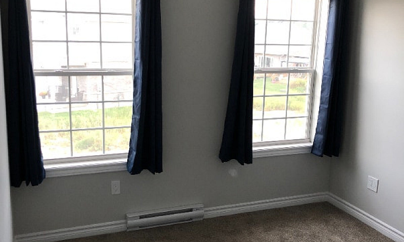 New 2 Bedroom 1.5 Ba...