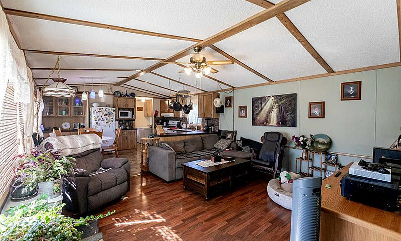 373005 Range Road 41...
