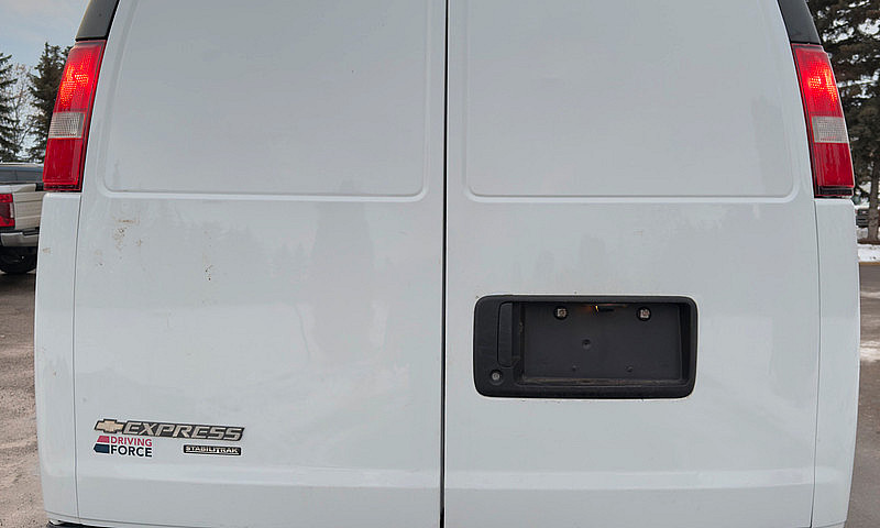 2016 Chevrolet Expre...