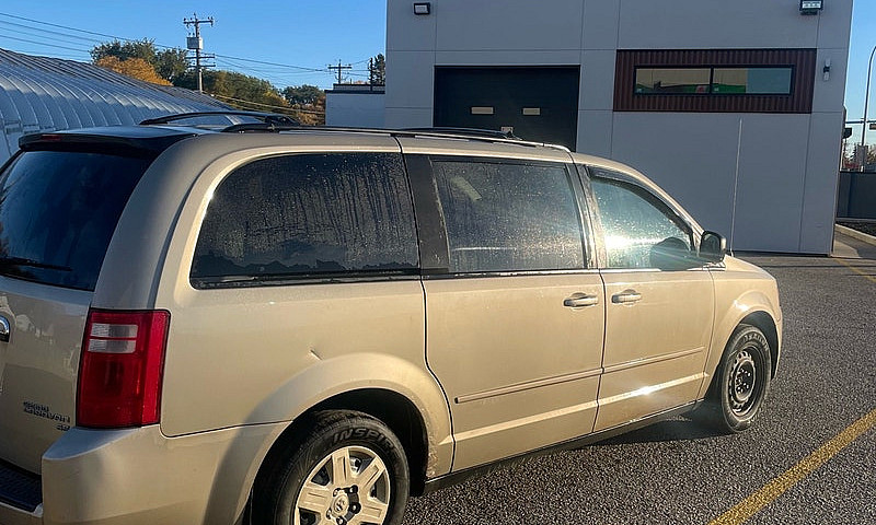 2009 Dodge Grand Car...
