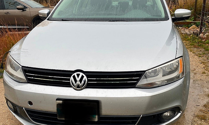 2012 Volkswagen Jett...