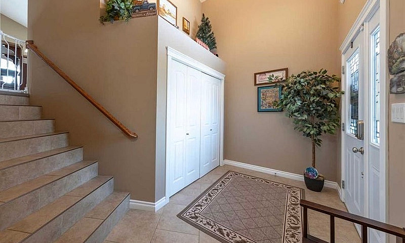 House Forsale In Bla...