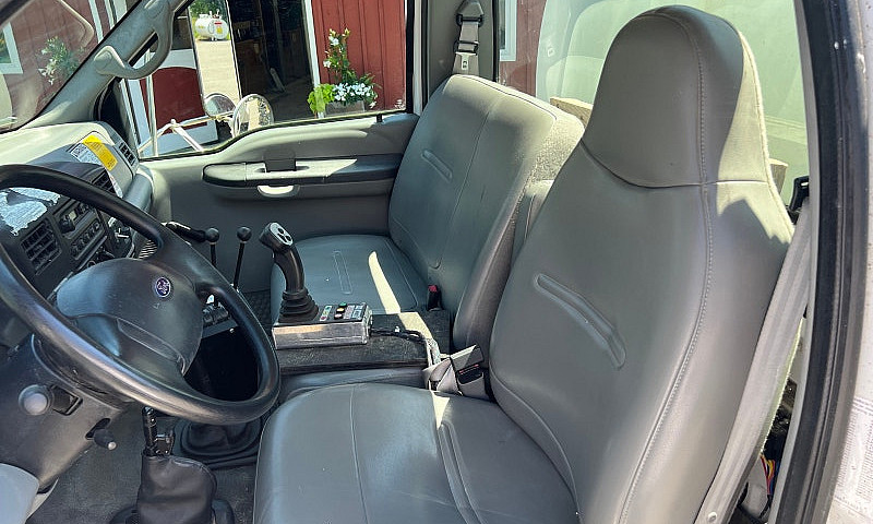 2007 Ford F-750 2,00...