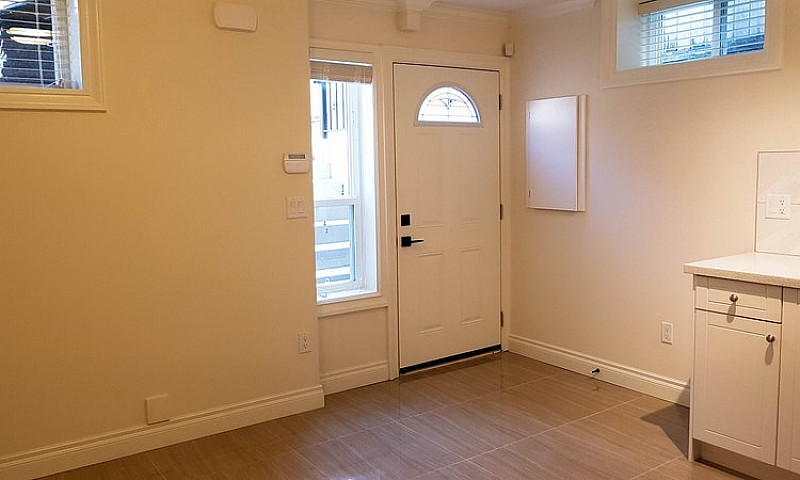 *** New 2-Bdr Bsmt I...