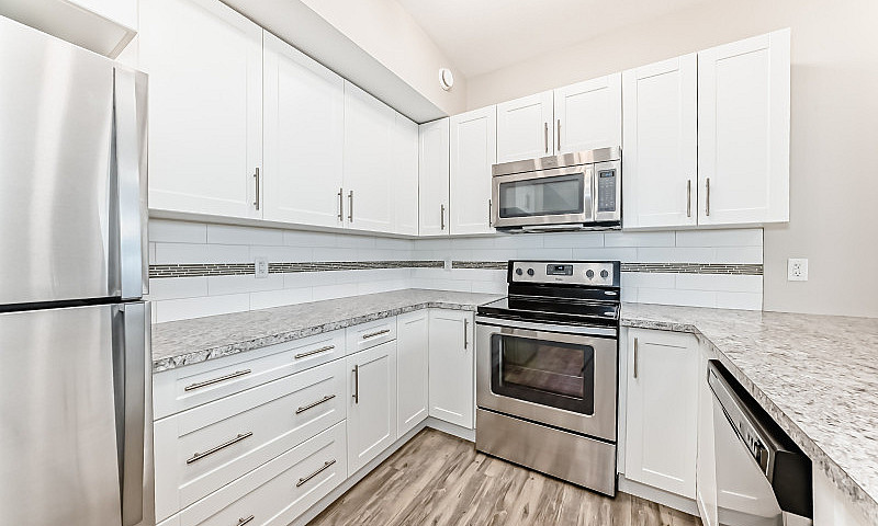 2 Bedroom, 2 Bathroo...