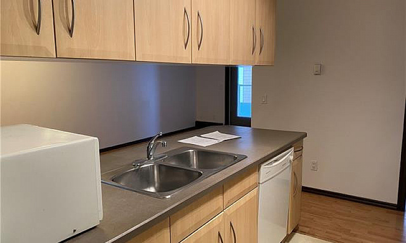 2 Beds 2 Bath Condo ...