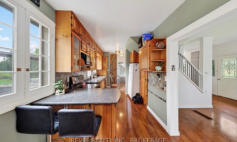 House For Sale 275 H...