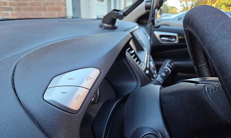 2018 Nissan Pathfind...